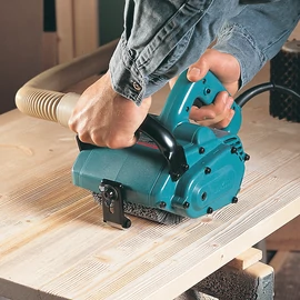 Makita 9741  Kefegép 860W 100X120mm
